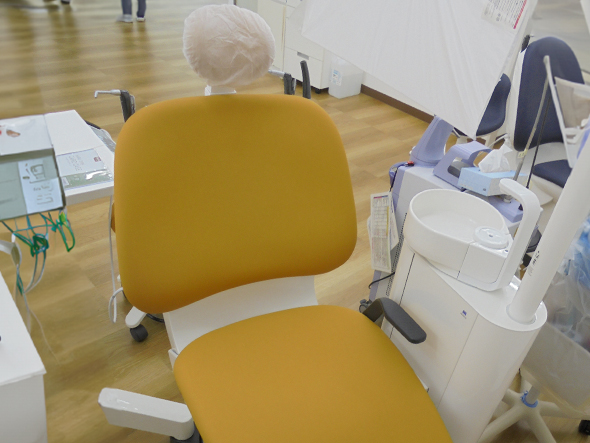 治療を快適に受けて頂けるよう、患者様が診療を受けやすいユニットを導入しています。